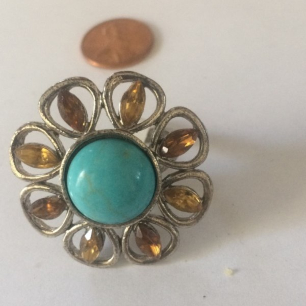 Substantial new turquoise like ring 10 1/4